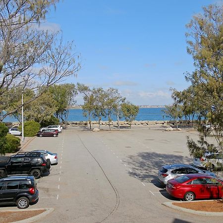 Hillarys Marina Apartment Perth Exterior photo